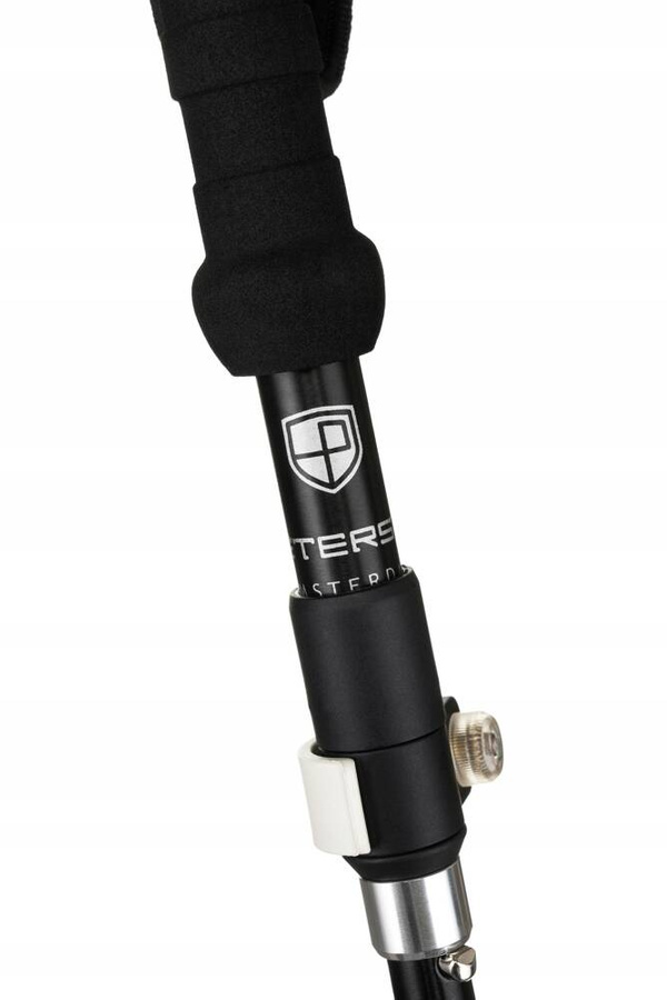 Kompaktowo składane kijki trekkingowe z korkowymi uchwytami  - Peterson