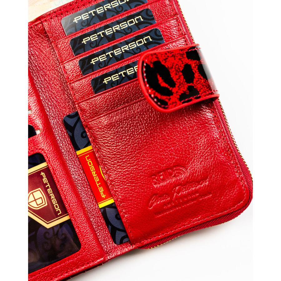 Czerwony, pionowy portfel damski ze skóry ekologicznej i naturalnej w cętki, wyposażony w system RFID - Peterson