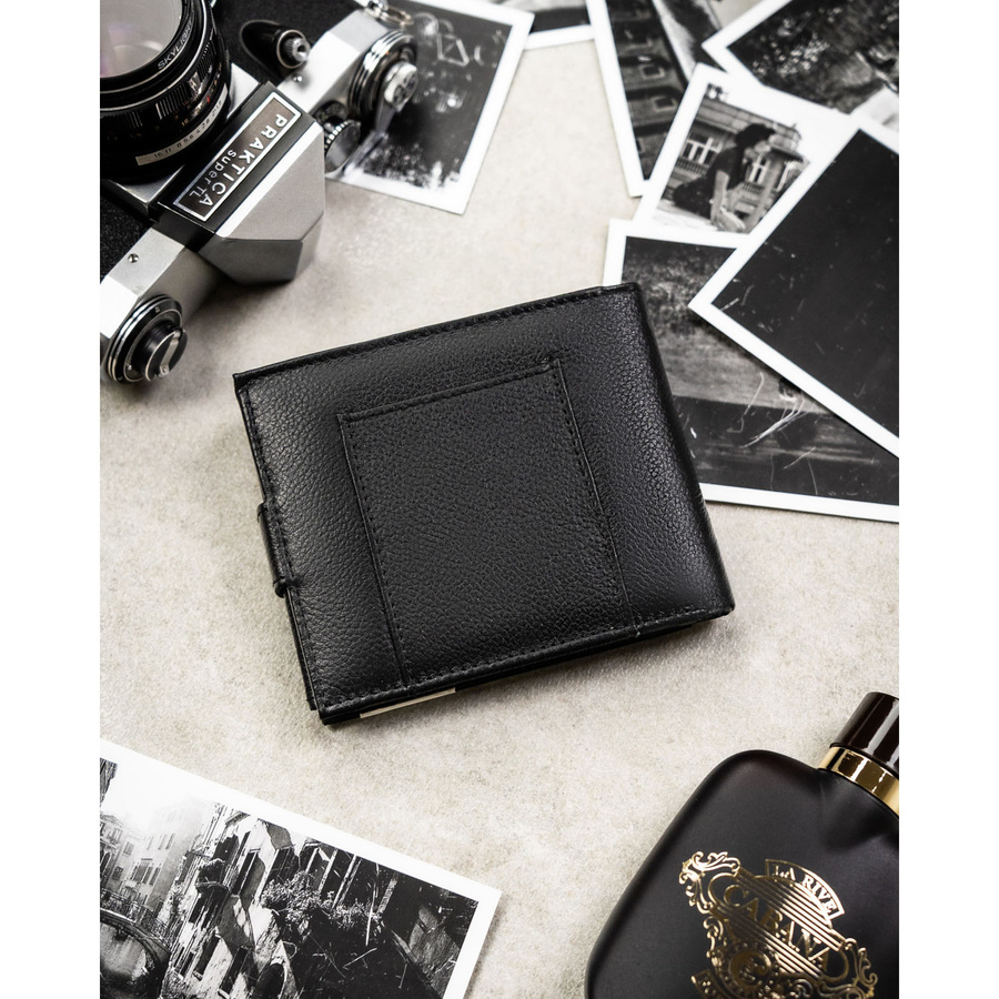 Duży portfel męski ze skóry naturalnej w czarnym kolorze zamykany zatrzaskiem - 4U Cavaldi
