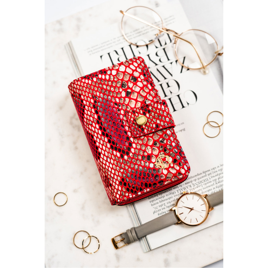 Pionowy, średni portfel damski ze skóry ekologicznej - Rovicky