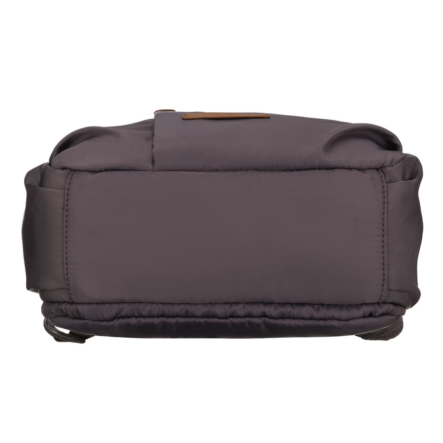 Plecak damski w szarym kolorze, zawieszony na regulowanych szelkach i zamykany suwakiem - Peterson