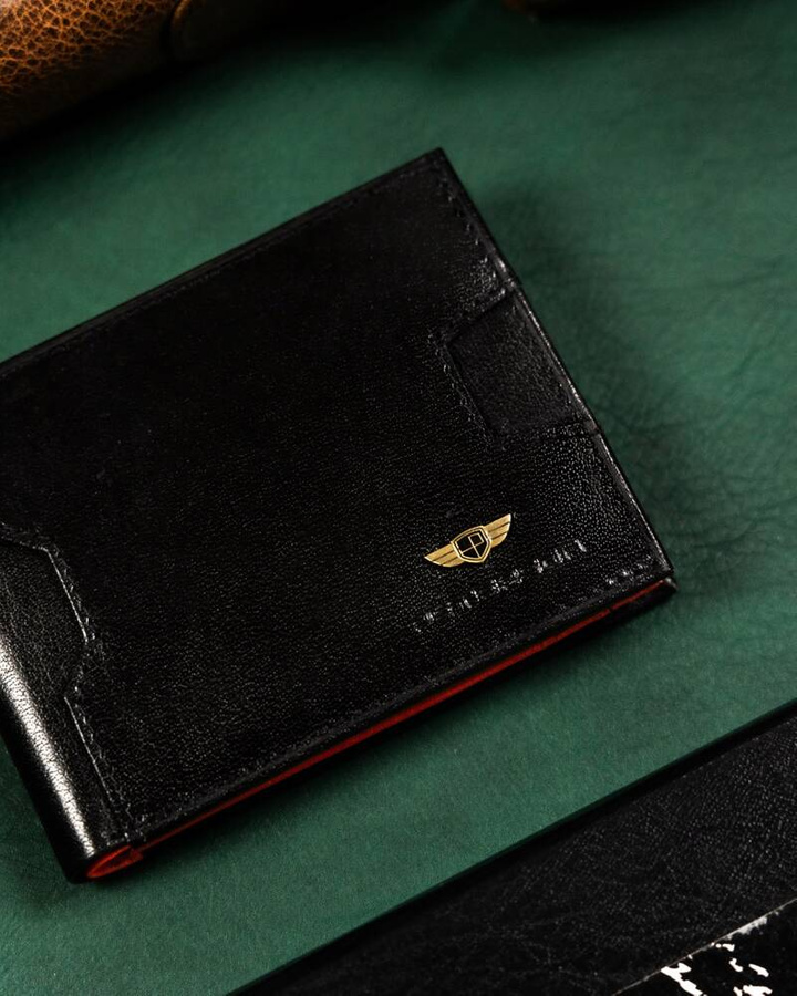 Niewielki, skórzany portfel męski z systemem RFID - Peterson