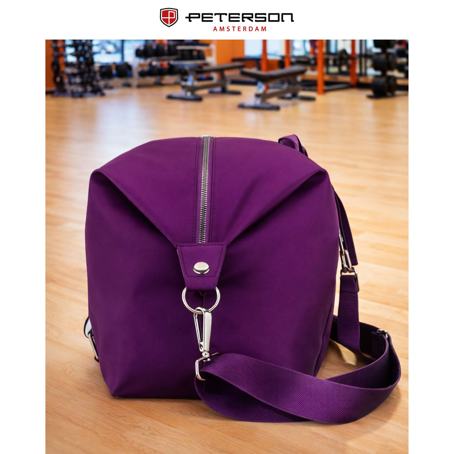 Sportowa torba treningowa z poliestru w fioletowym kolorze - Peterson