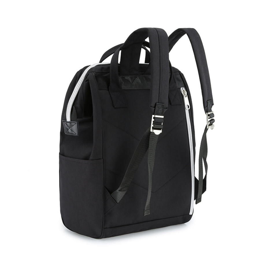 Pojemny plecak w czarnym kolorze z miejscem na laptopa - Himawari