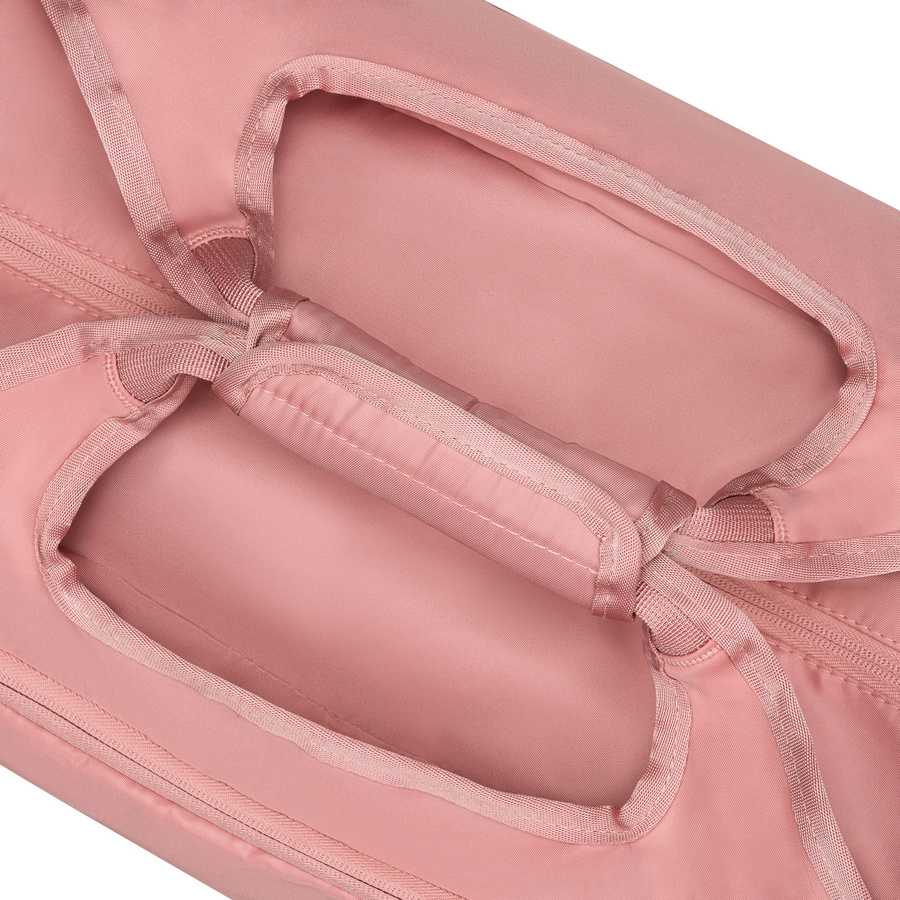 Sportowa torba podróżna z poliestru w różowym kolorze zamykana na suwak - Peterson