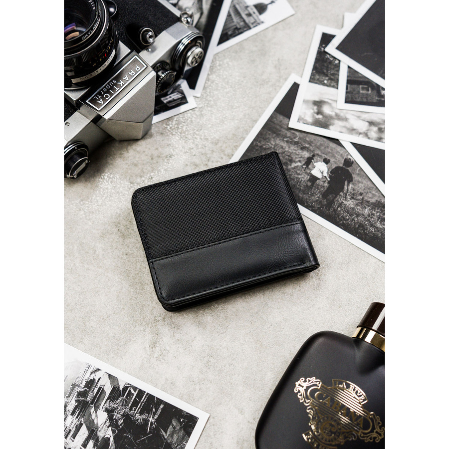 Modny portfel męski w czarnym kolorze z systemem RFID - Peterson