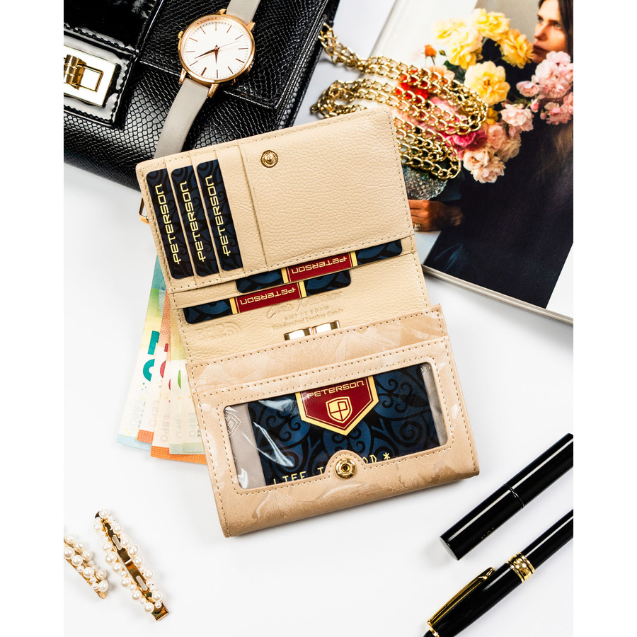 Beżowy portfel damski ze skóry naturalnej i ekologicznej z systemem RFID - Peterson