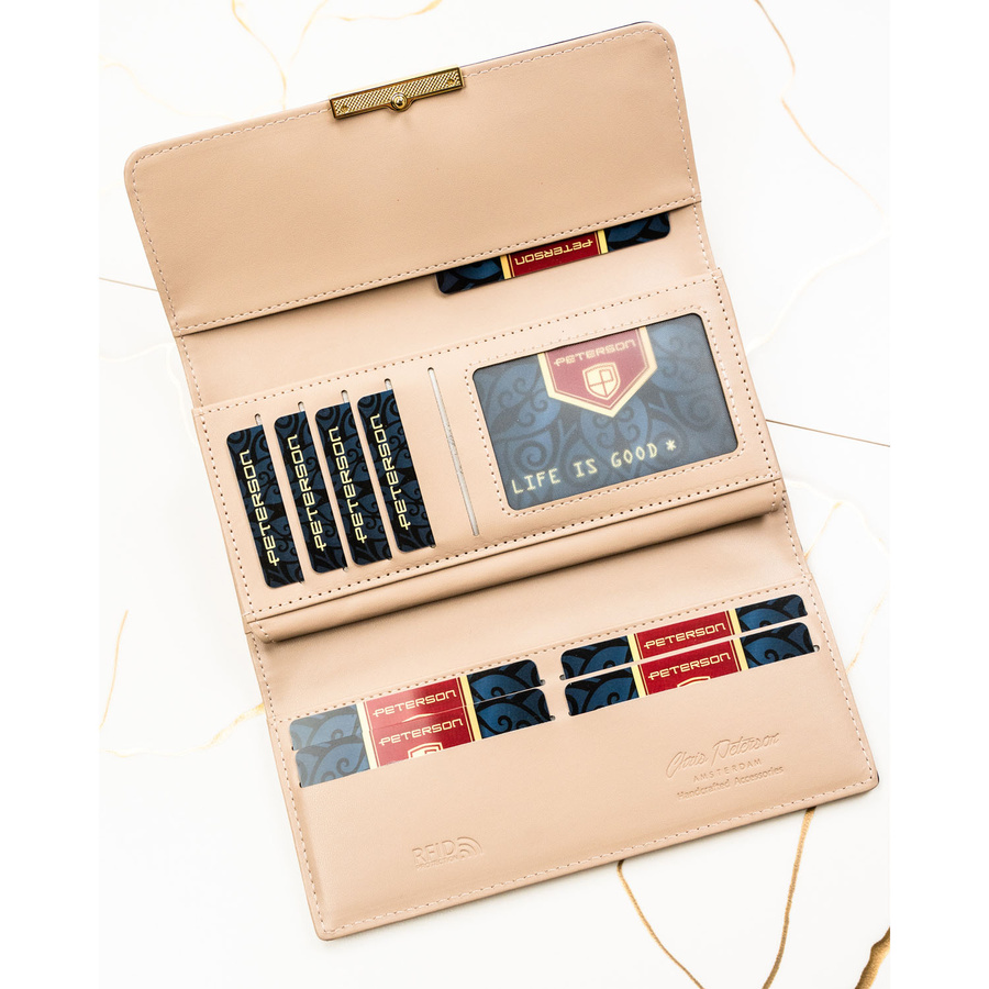 Beżowy portfel damski ze skóry ekologicznej zamykany na zatrzask - Peterson