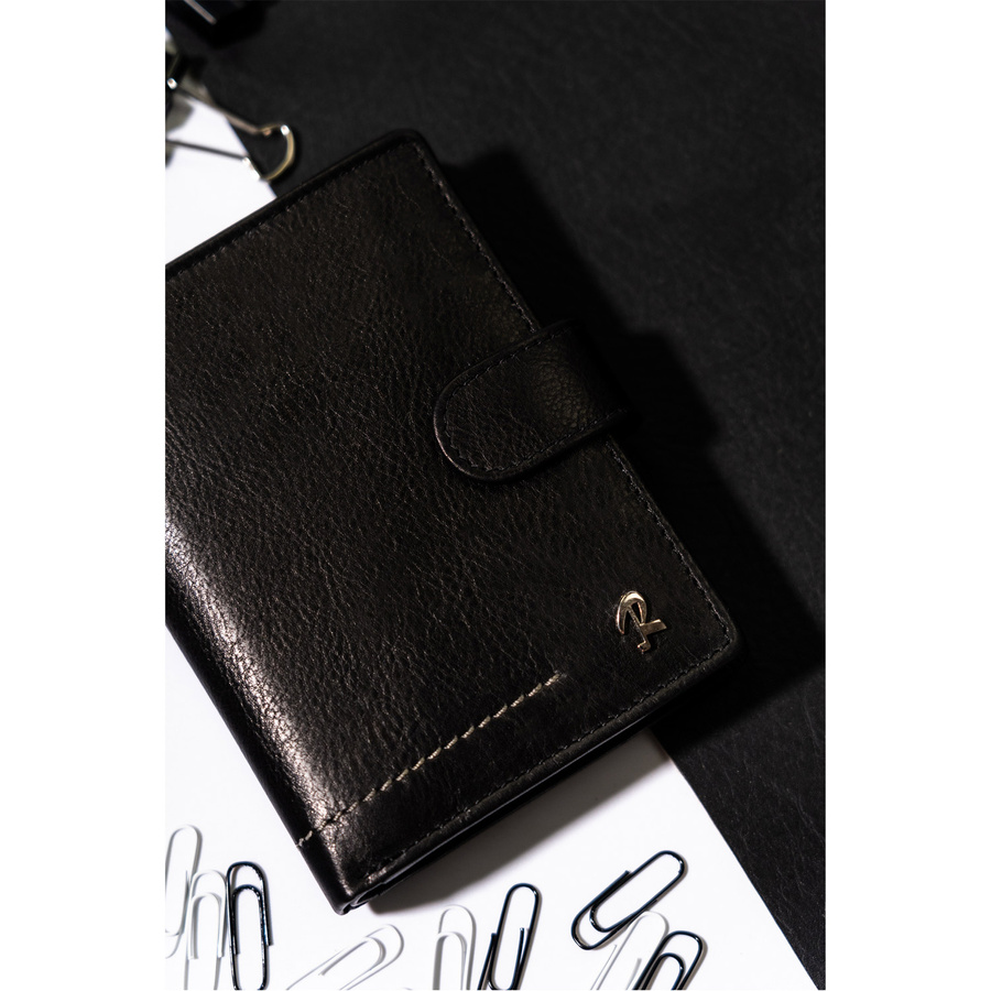 Męski portfel skórzany z zapinką na zatrzask - Rovicky