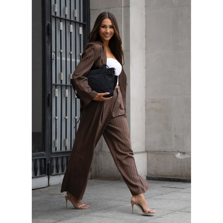 Czarna, duża shopperka damska z nylonu, mieszcząca format A4 i zamykana klipsem magnetycznym - Peterson