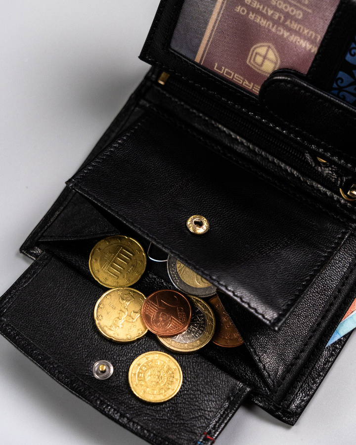 Portfel męski w wersji slim z koziej skóry - Peterson