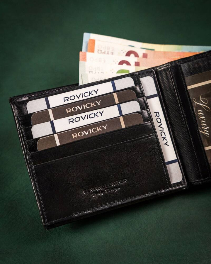 Duży, skórzany portfel męski bez zapięcia - Rovicky