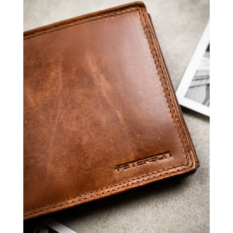 Duży, brązowy, skórzany portfel męski wyposażony w system RFID - Peterson