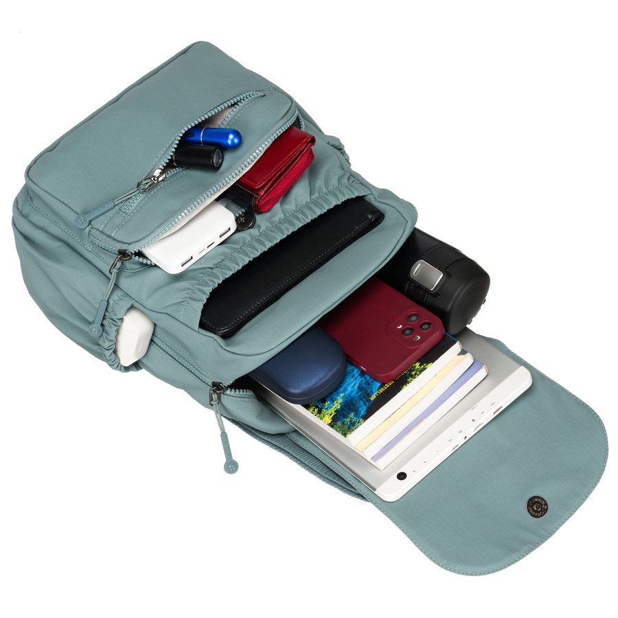 Niebieski plecak damski z poliestru z klapką zamykaną na magnes - Peterson