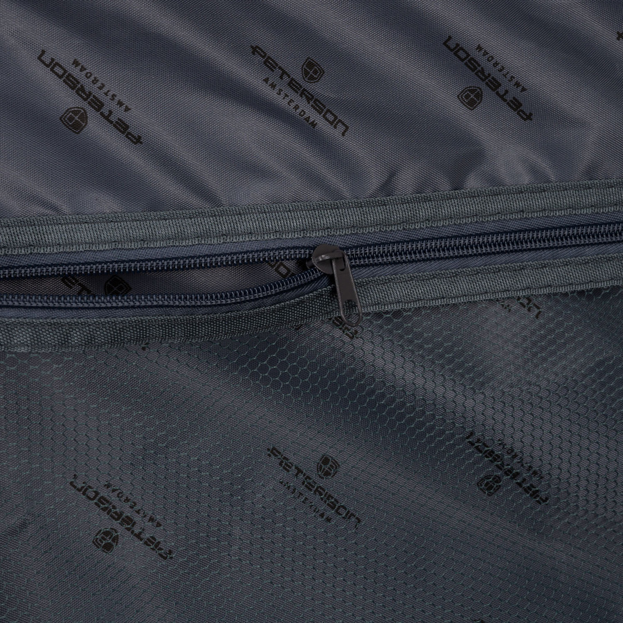 Beżowa walizka z polipropylenu z wysuwaną, teleskopową rączką i zamkiem szyfrowanym - Peterson