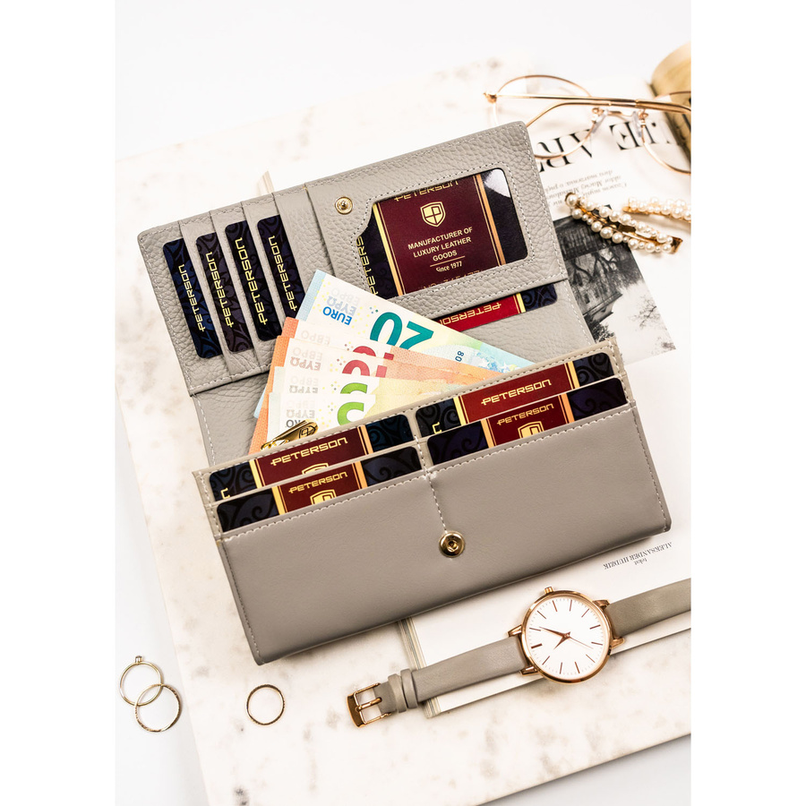 Wielokolorowy, poziomy portfel damski ze skóry naturalnej w kwiatowy wzór - Peterson