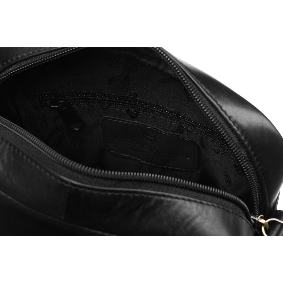 Jednokomorowa listonoszka męska ze skóry naturalnej w czarnym kolorze, zamykana suwakiem - Peterson