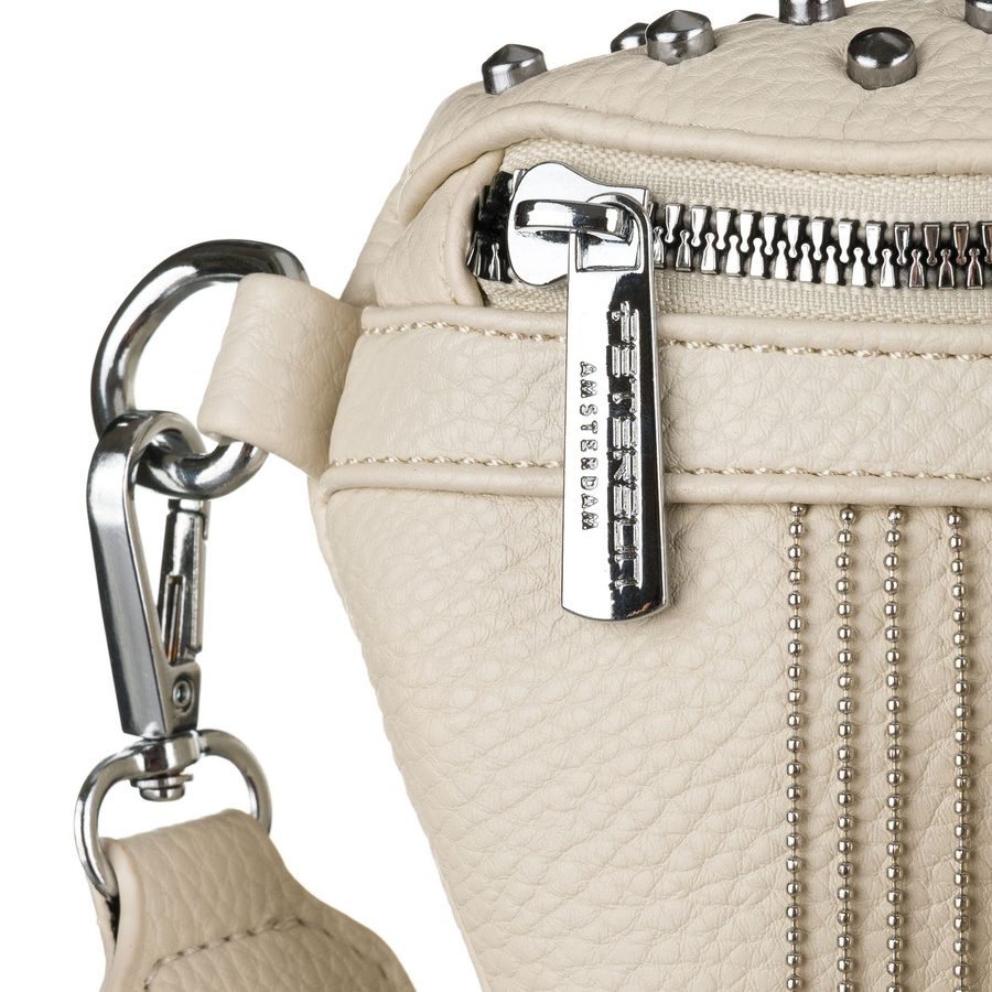 Modna saszetka damska wykonana ze skóry ekologicznej w jasnobeżowym kolorze, zamykana suwakiem - Peterson