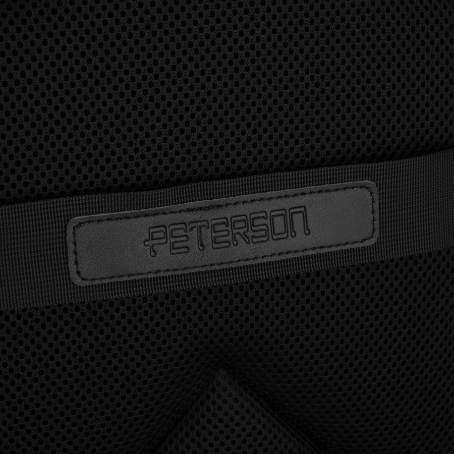 Granatowy plecak podróżny z poliestru z miejscem na laptopa, zawieszony na regulowanych szelkach - Peterson