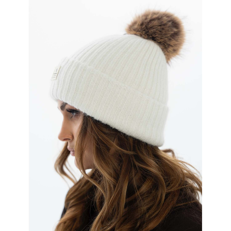 Ciepła biała czapka damska z futerkiem – Peterson