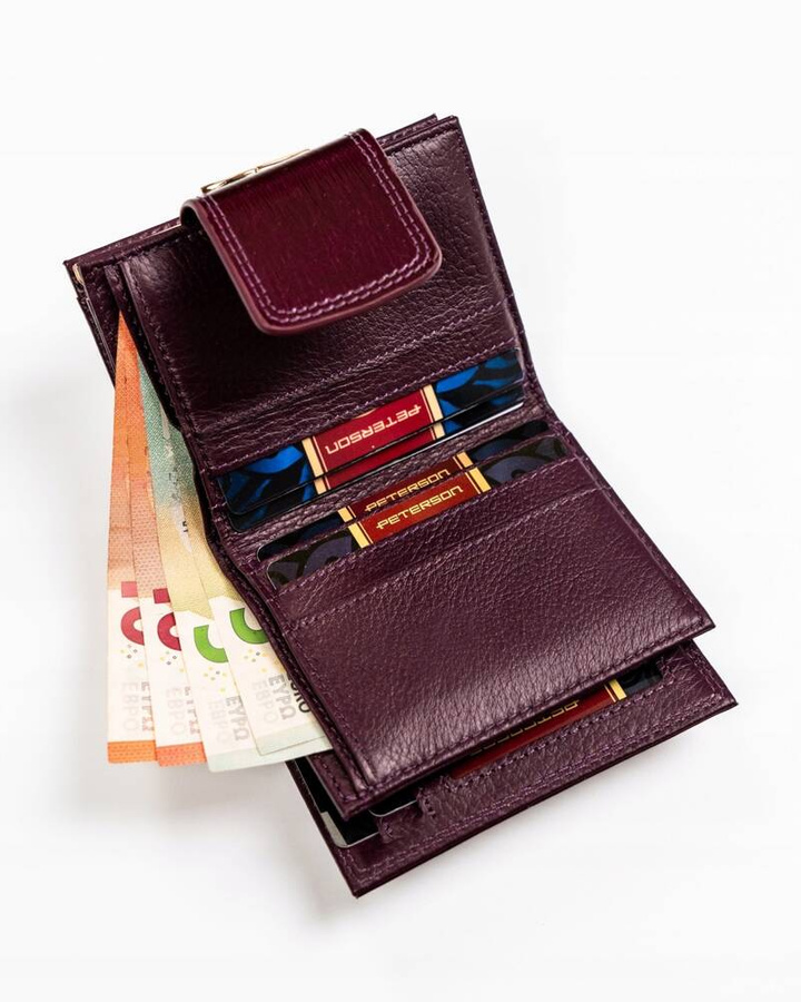 Kompaktowy portfel damski z lakierowanej skóry naturalnej - Peterson