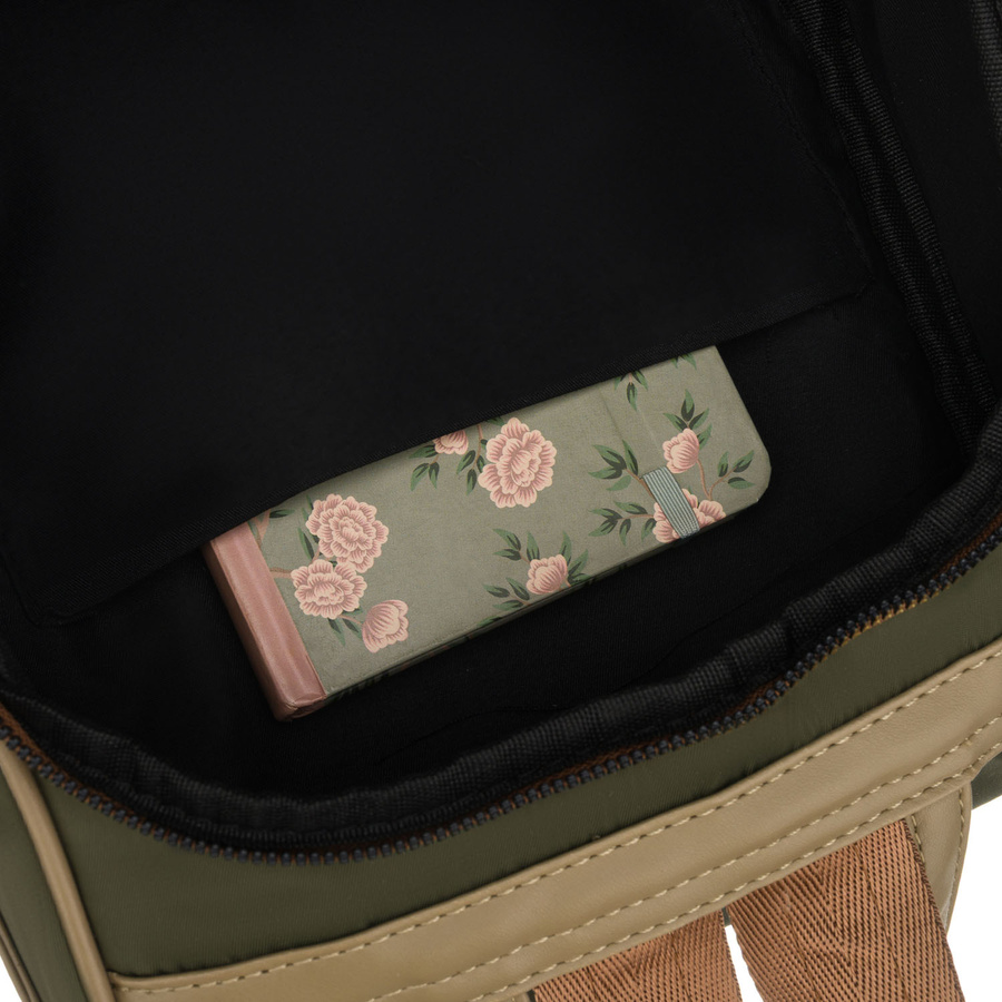 Zielony, miejski plecak damski z nylonu i skóry ekologicznej z doczepianym paskiem - Peterson