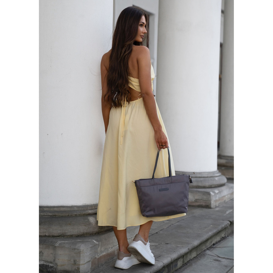 Nylonowa shopperka damska w szarym kolorze z doczepianym, regulowanym paskiem - Peterson