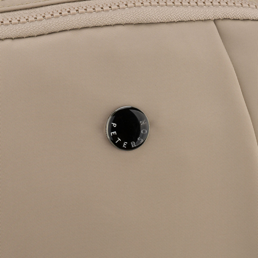 Praktyczny plecak damski wykonany z poliestru w kolorze ecru, jednokomorowy - Peterson