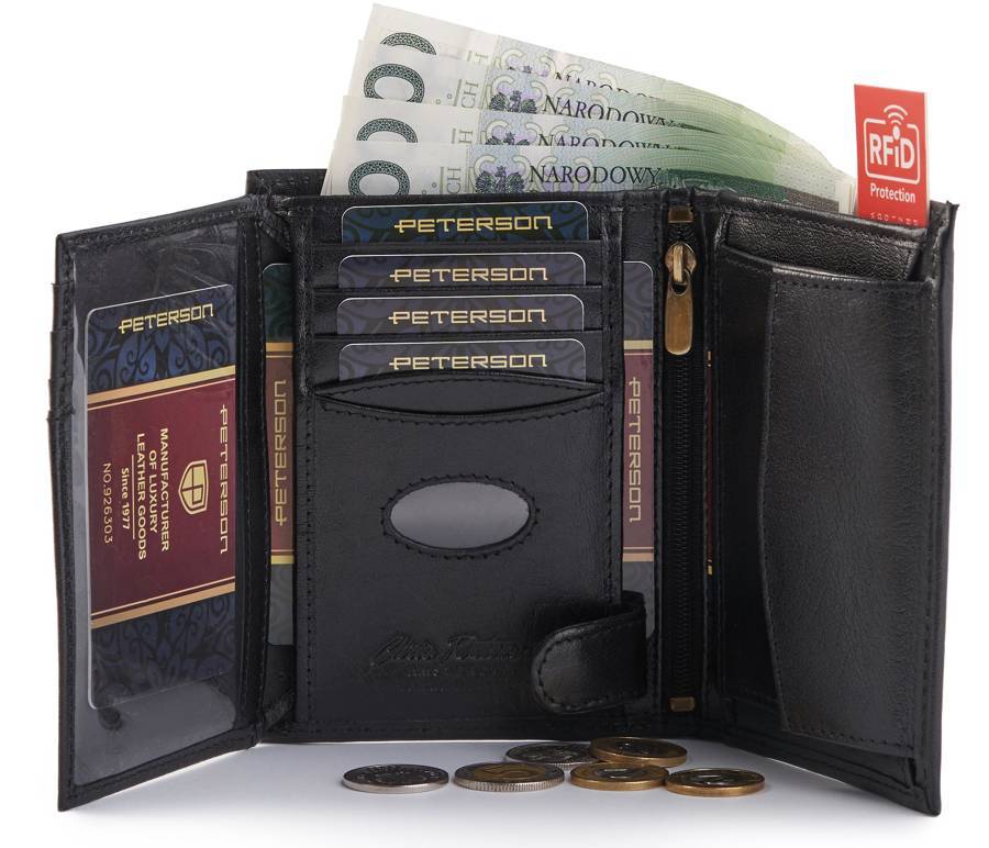Pionowy portfel męski na karty z ochroną RFID Blocking System - Peterson