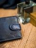 Niewielki portfel męski z funkcją RFID zapinany na zatrzask — Buffalo Wild